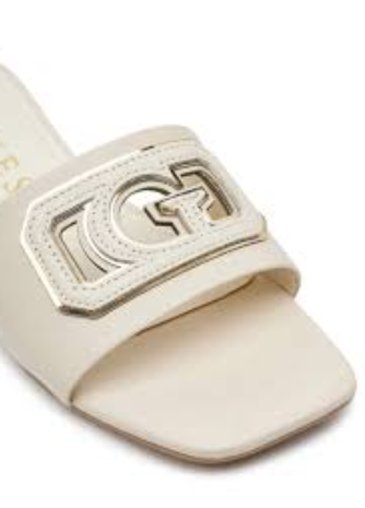 Пляжная обувь GUESS