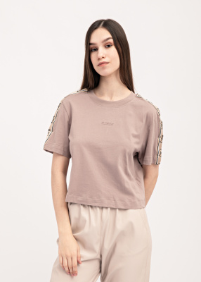 Футболка GUESS