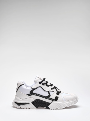 Кроссовки GUESS