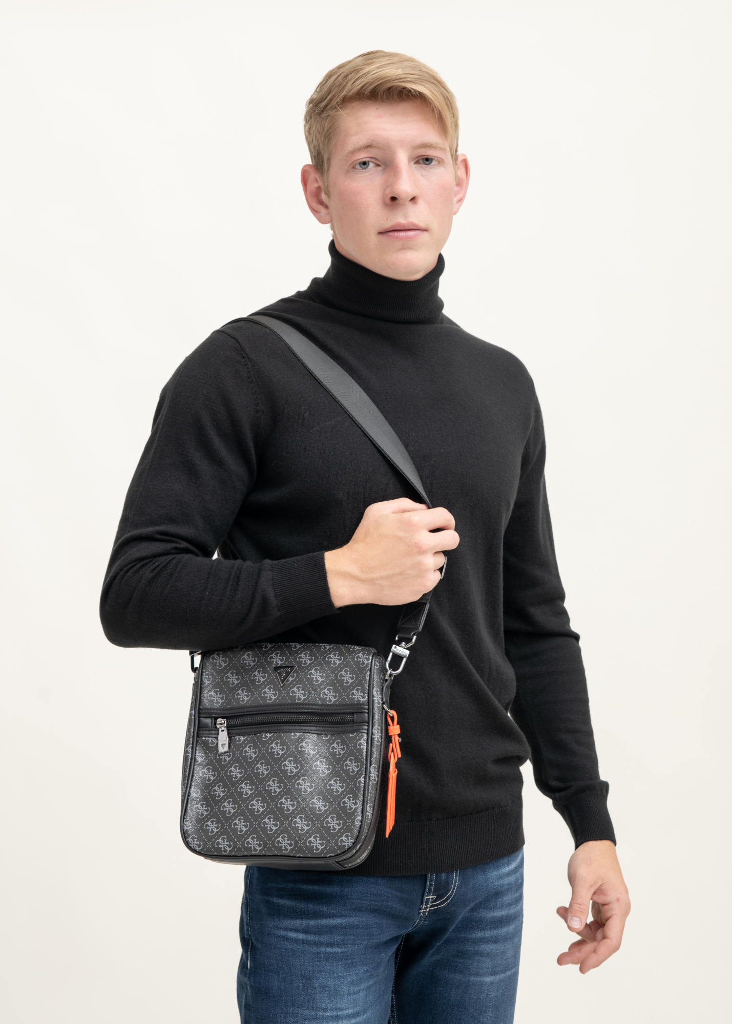 Водолазка GUESS