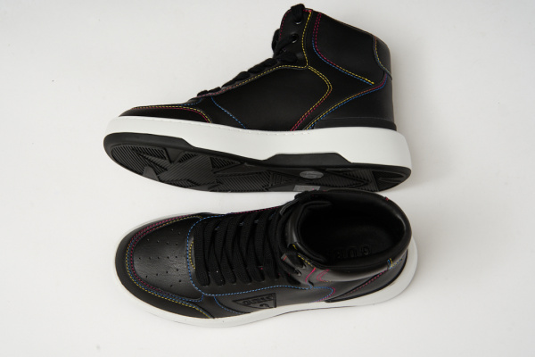 Ботинки GUESS