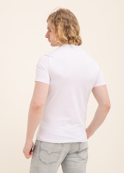 Футболка GUESS