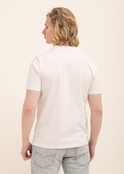 Футболка GUESS