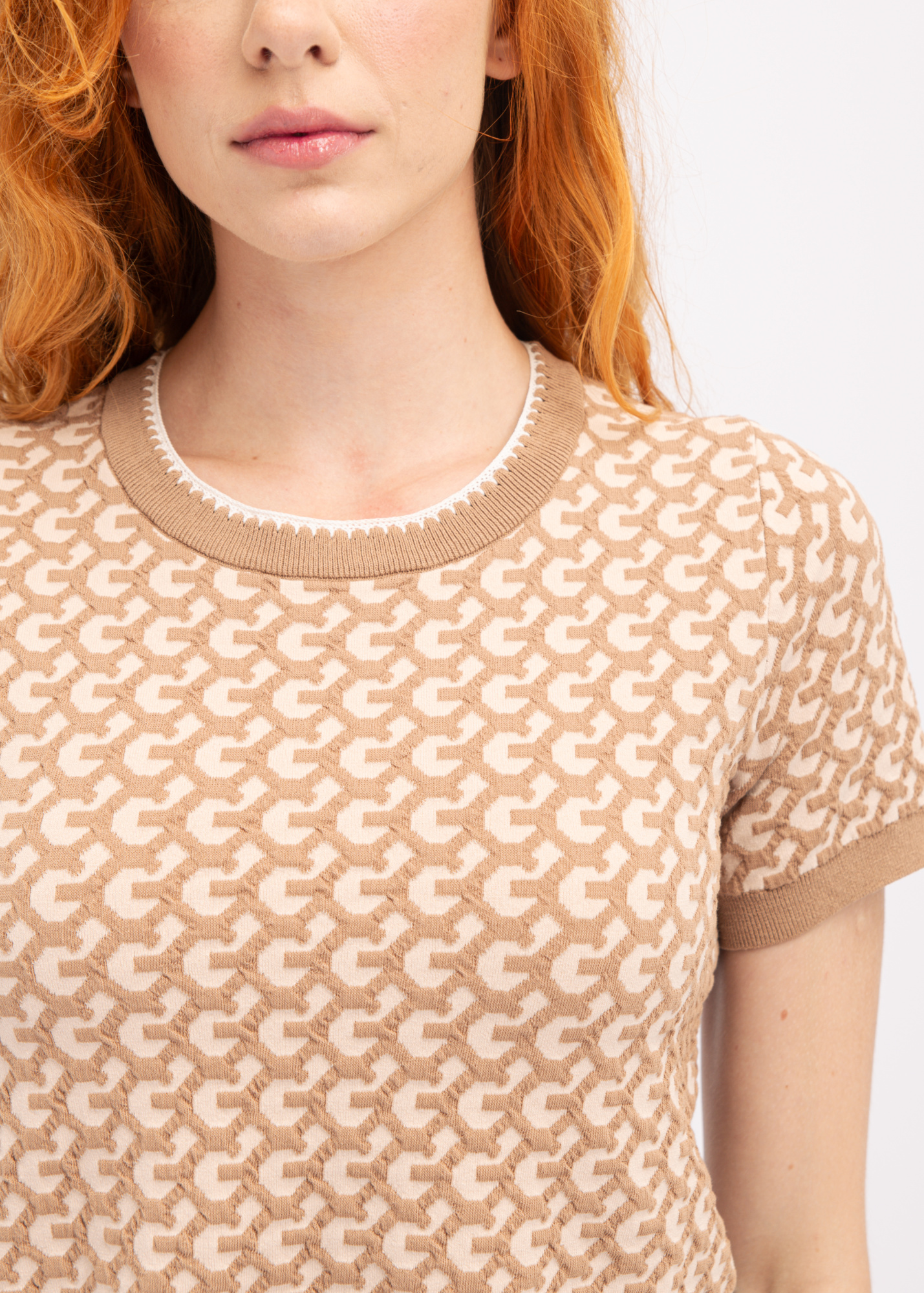 Джемпер GUESS