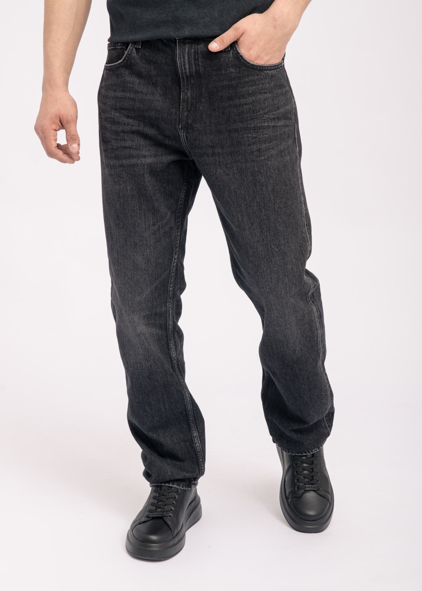 Джинсы GUESS