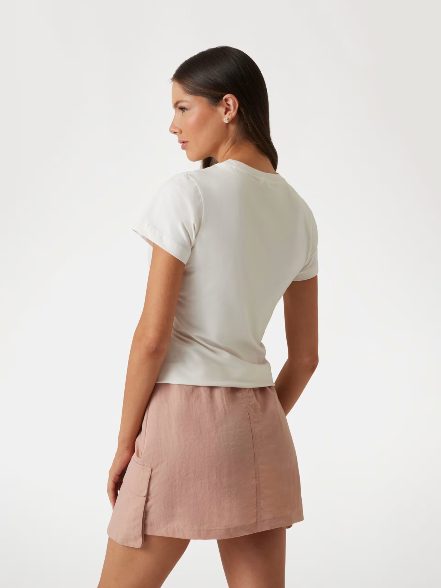 Футболка GUESS