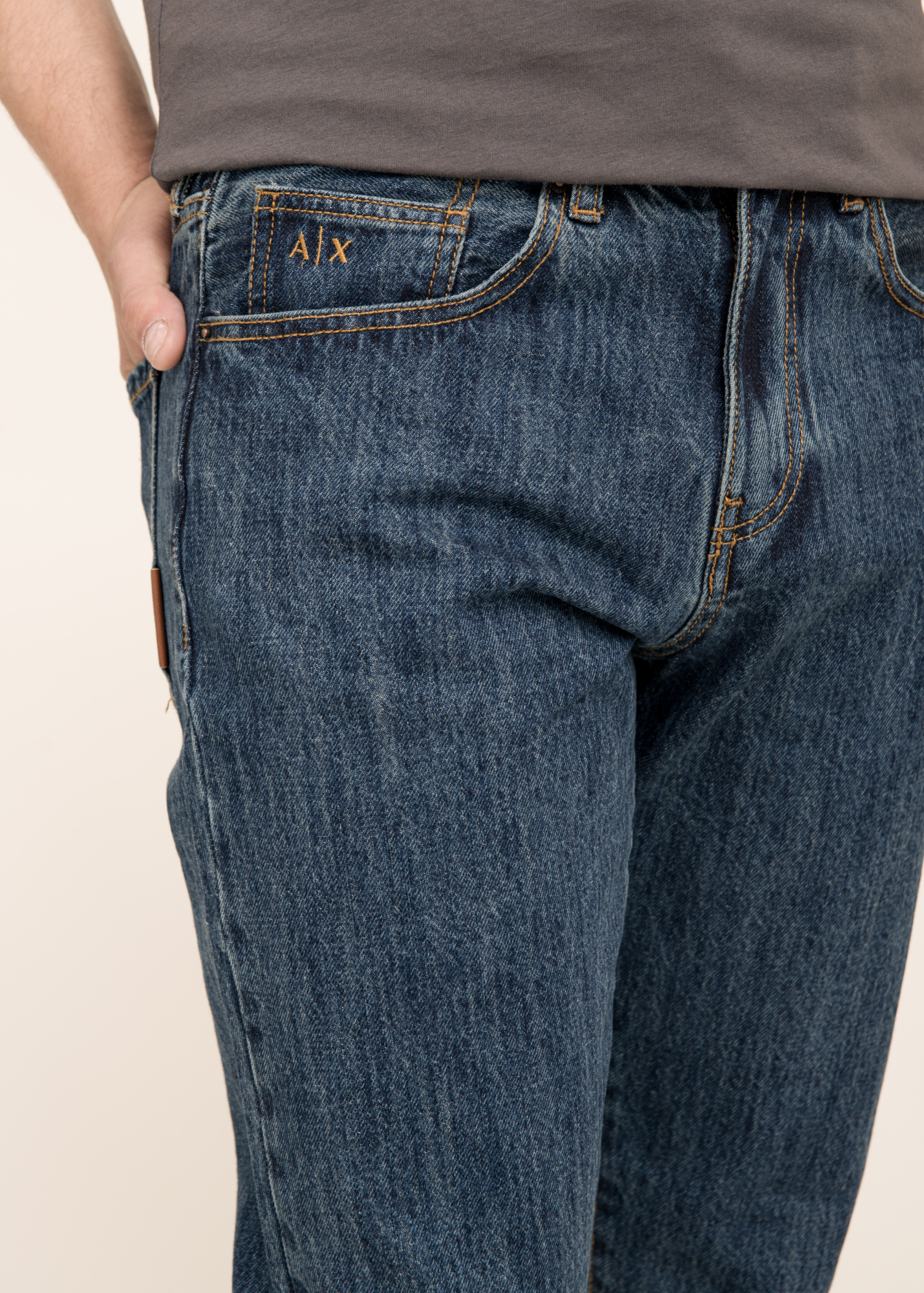 Джинсы ARMANI EXCHANGE