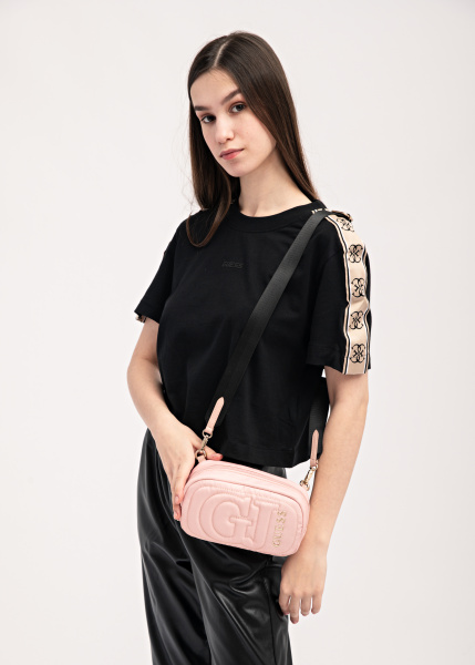 Футболка GUESS