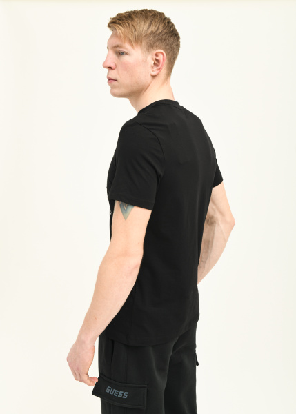 Футболка GUESS