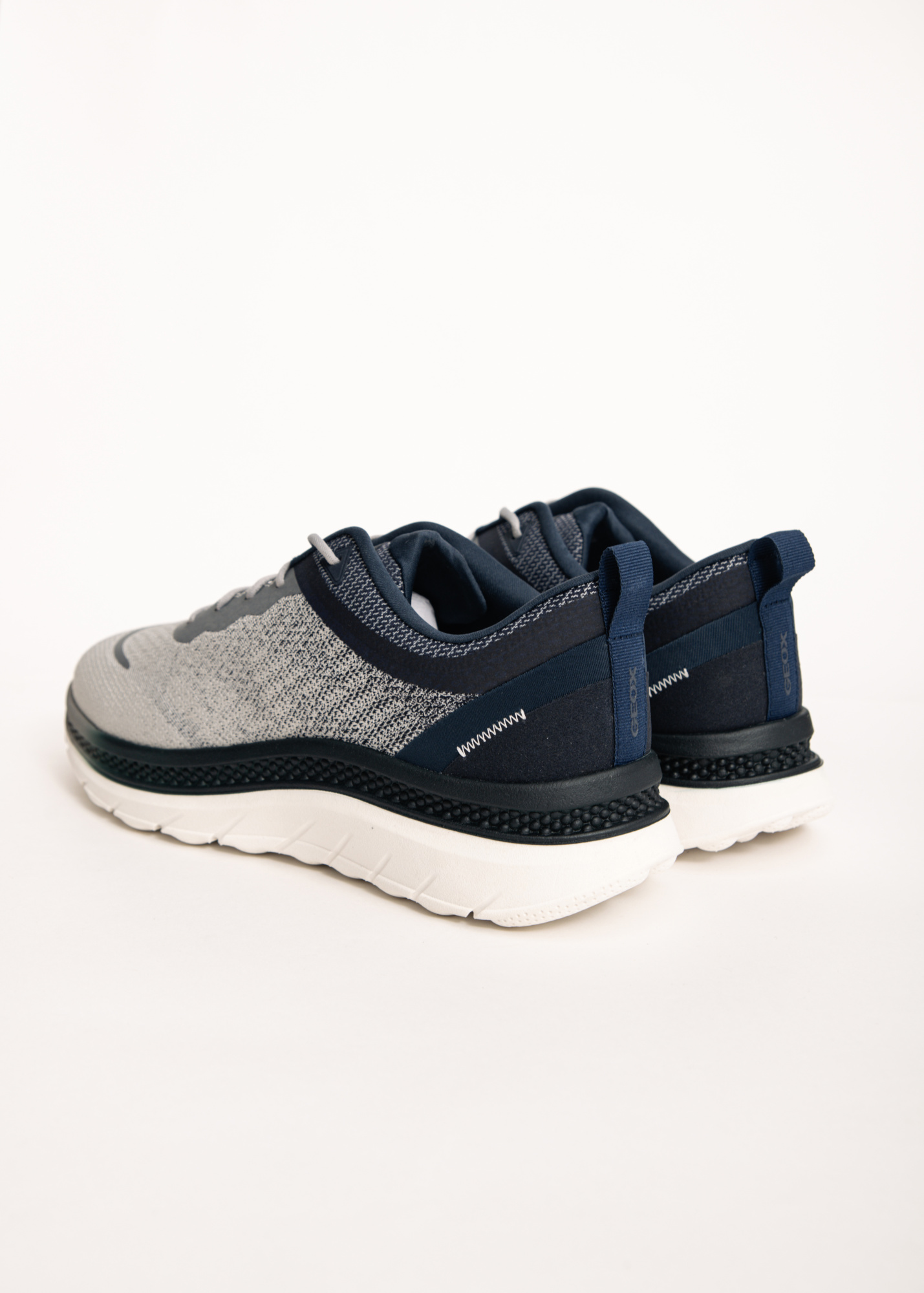 Кроссовки GEOX