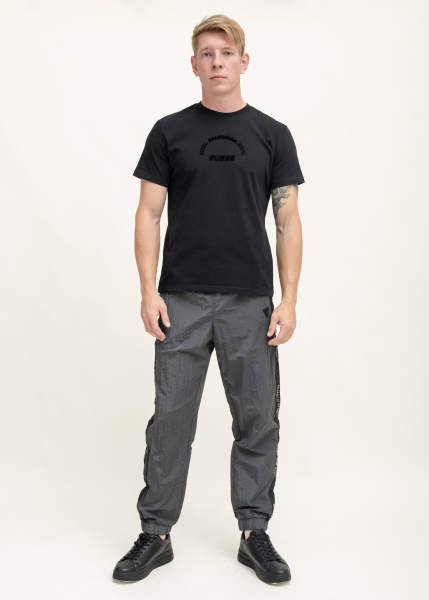 Футболка GUESS