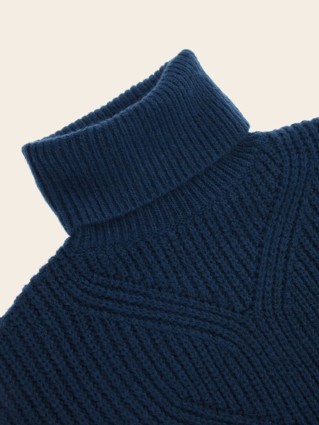 Джемпер GUESS