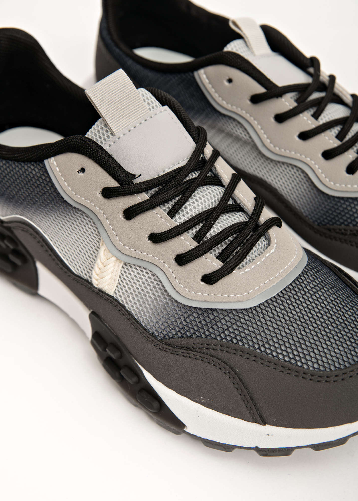 Кроссовки DEEPMAG