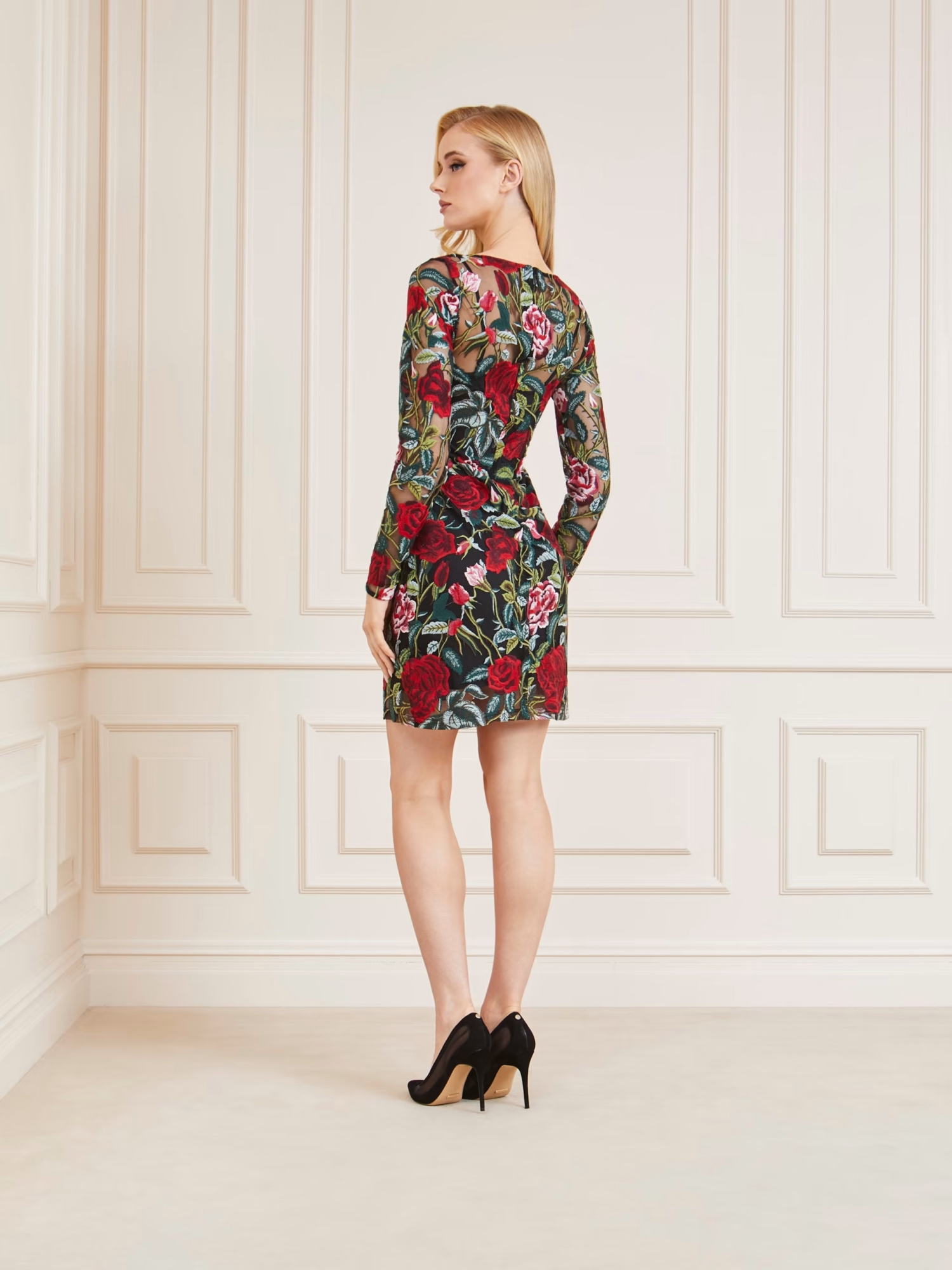 Платье GUESS