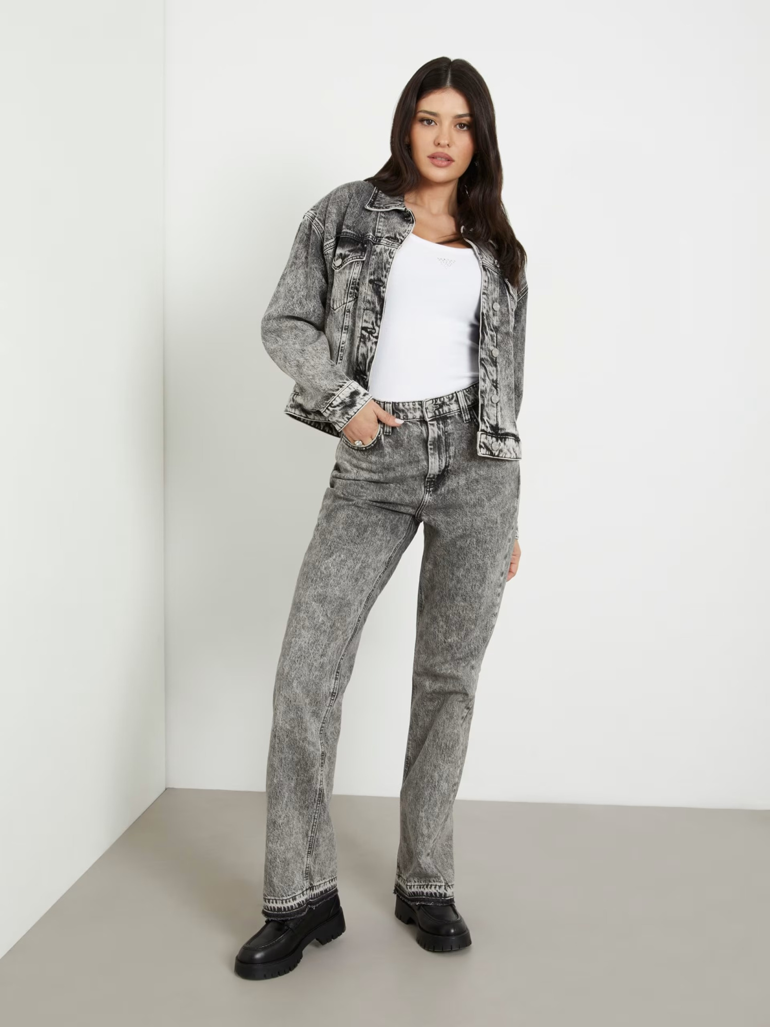 Джинсы GUESS