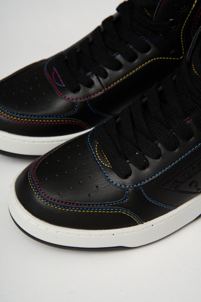 Ботинки GUESS