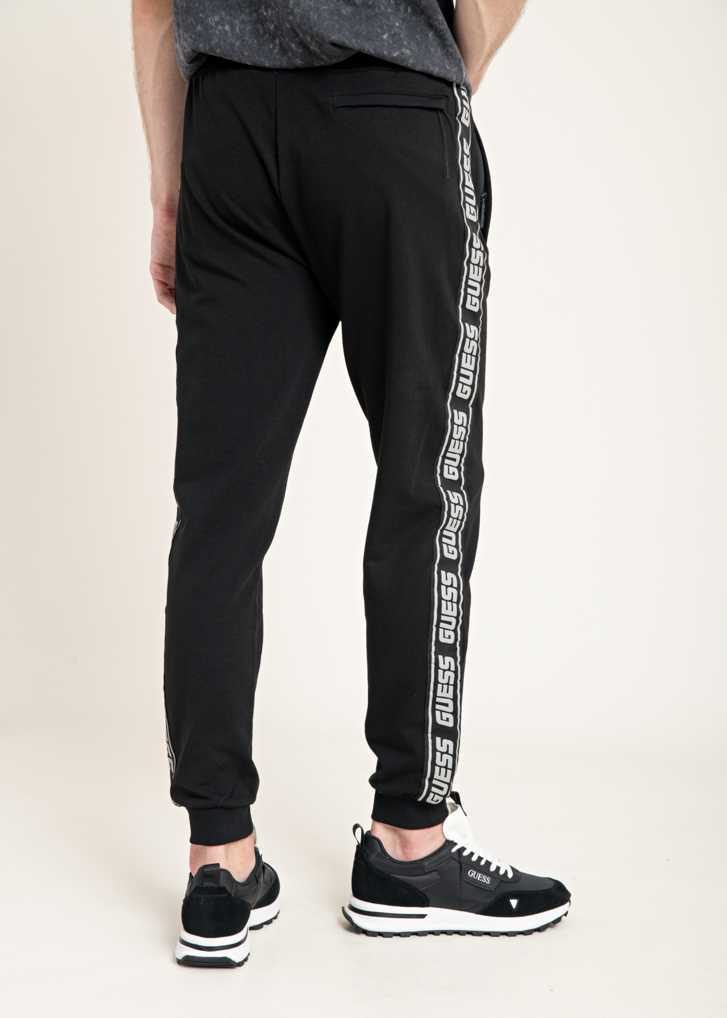 Брюки спортивные GUESS