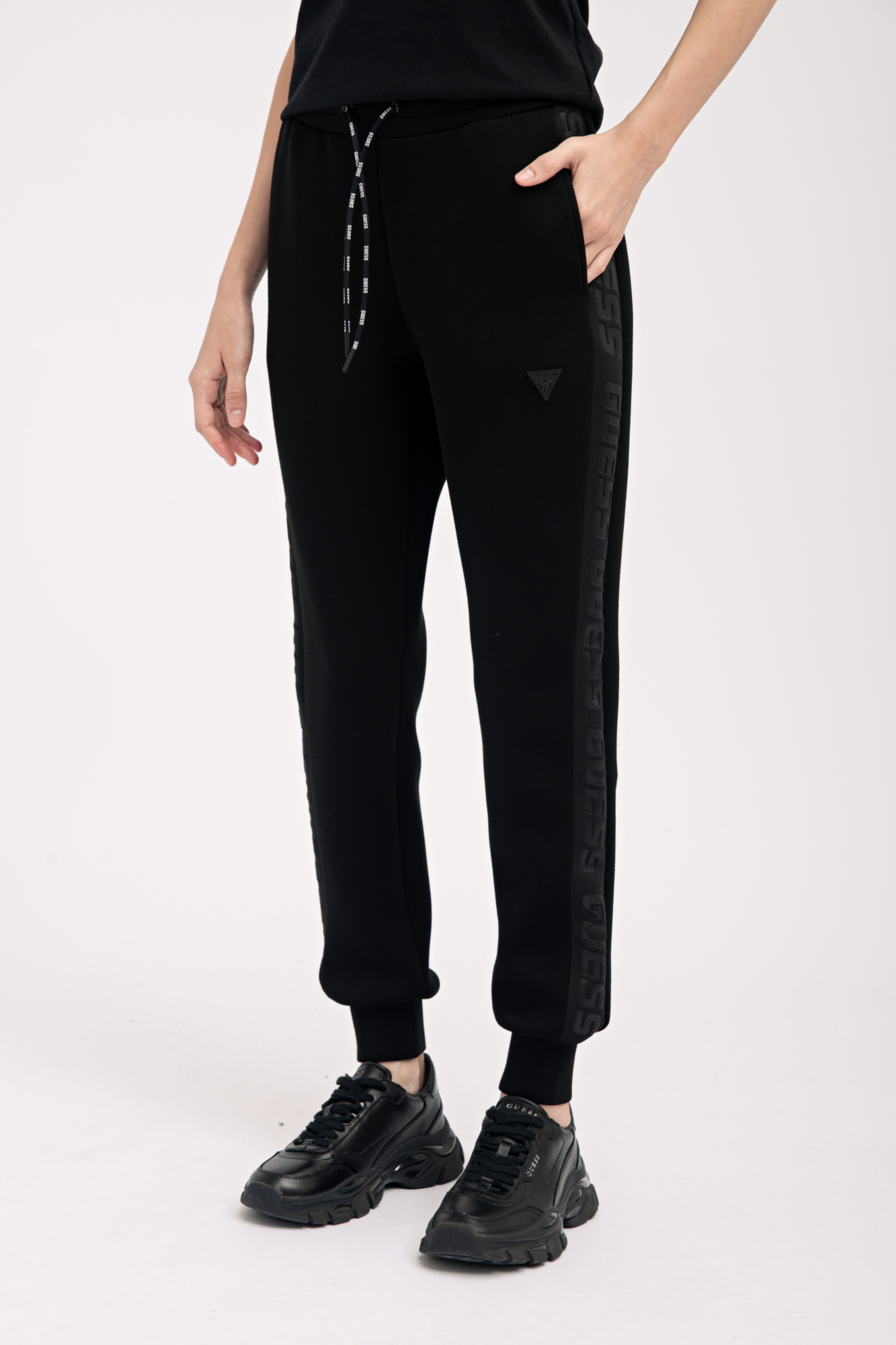 Брюки спортивные GUESS