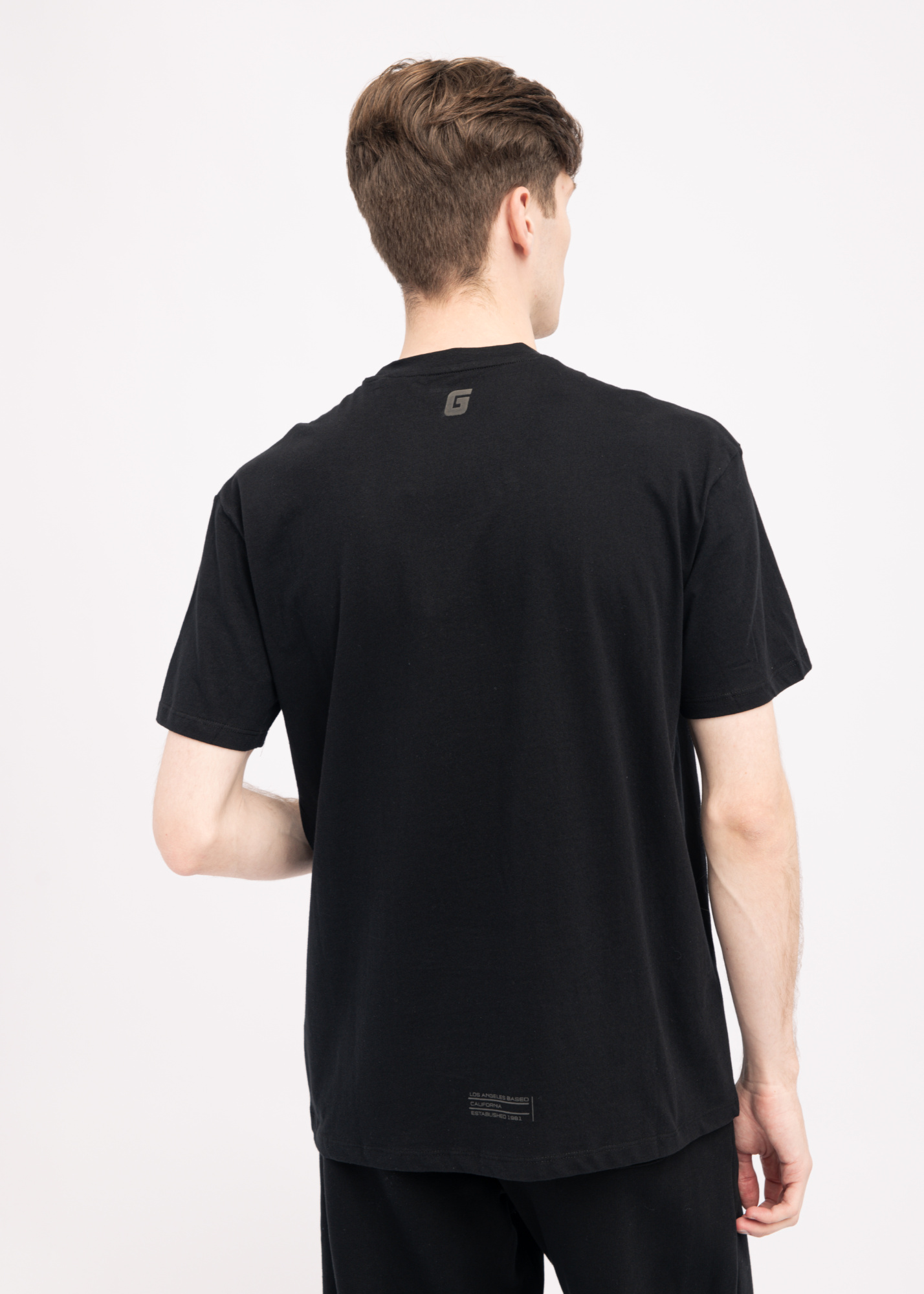 Футболка GUESS