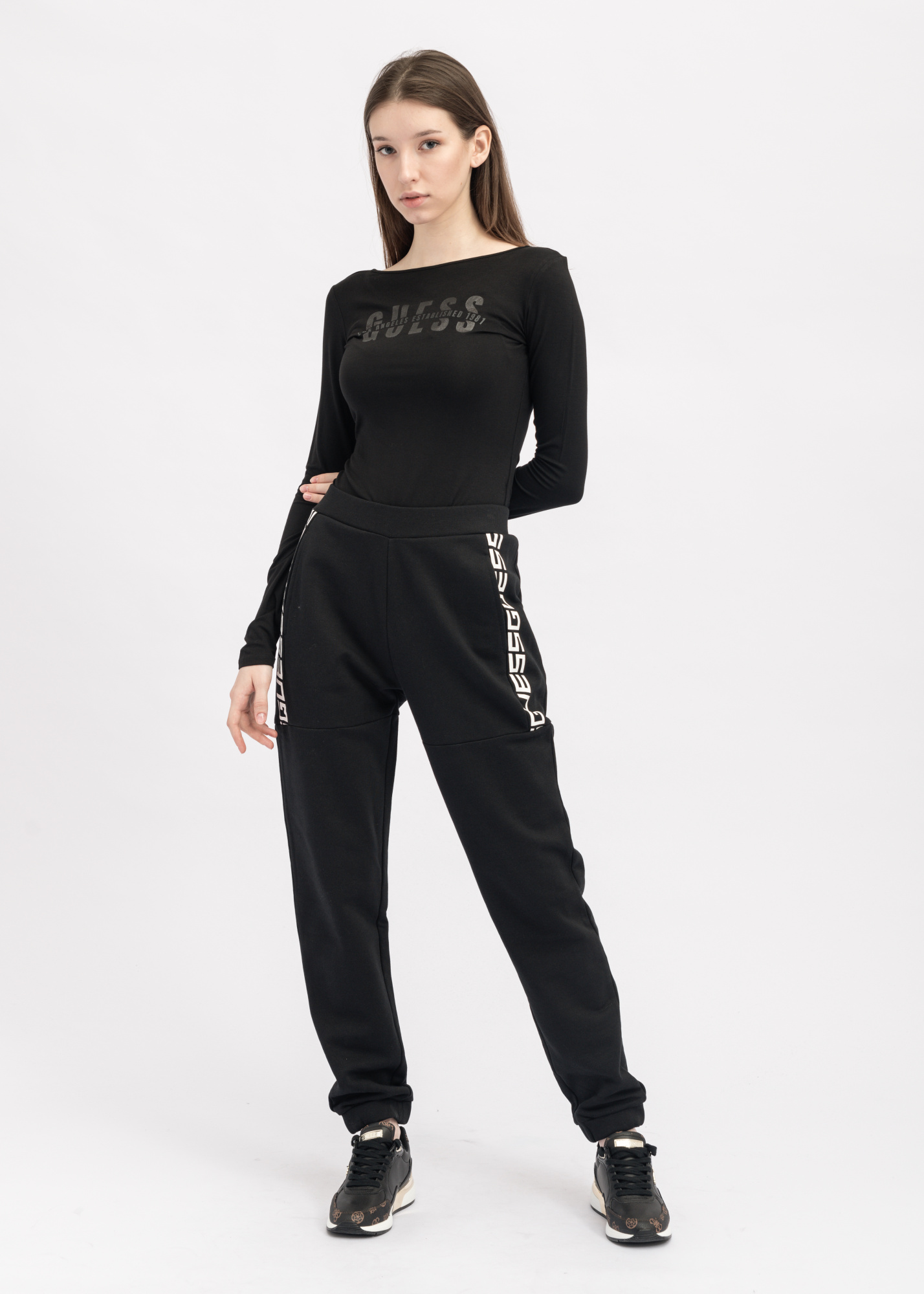 Брюки спортивные GUESS