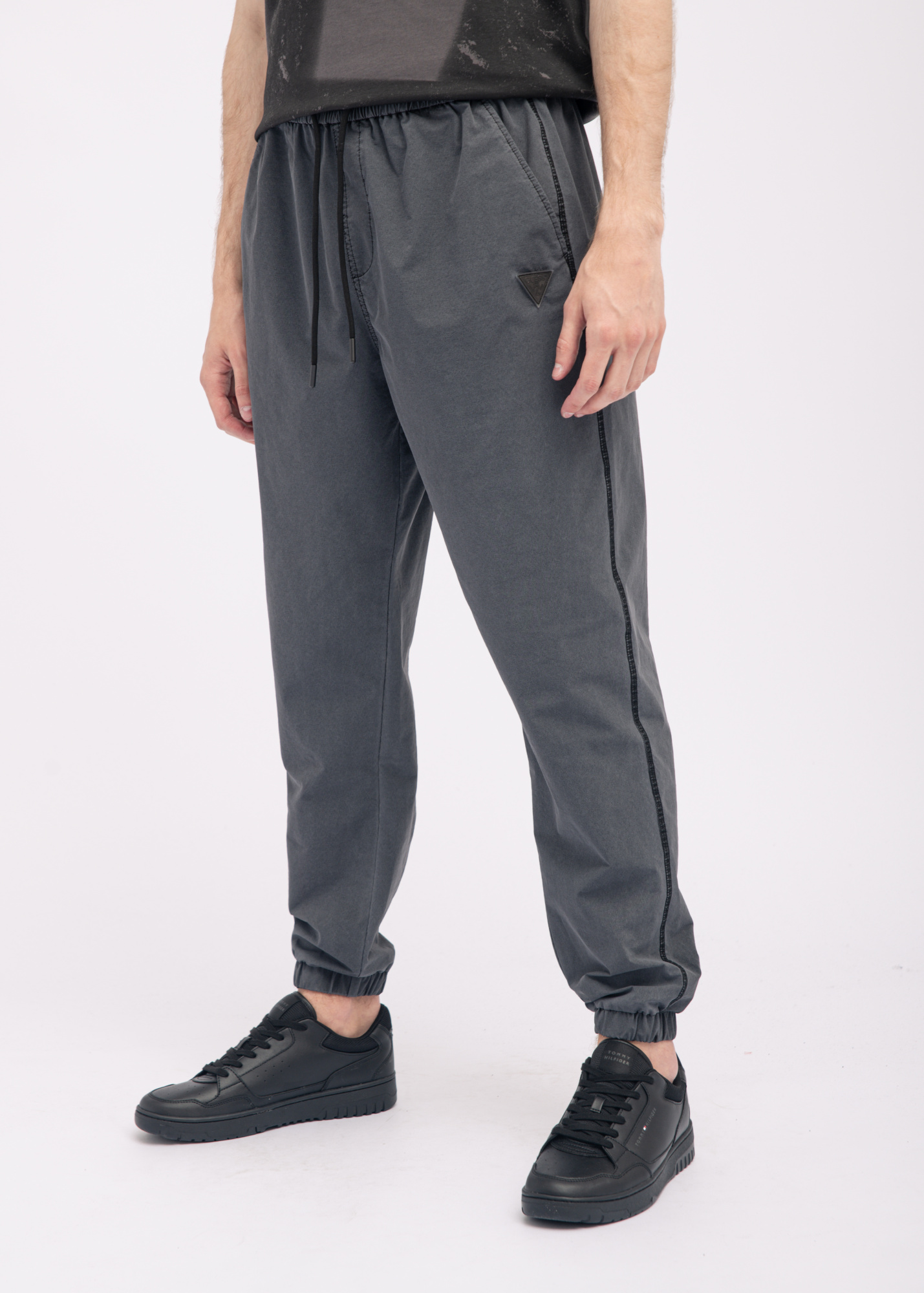 Брюки спортивные GUESS