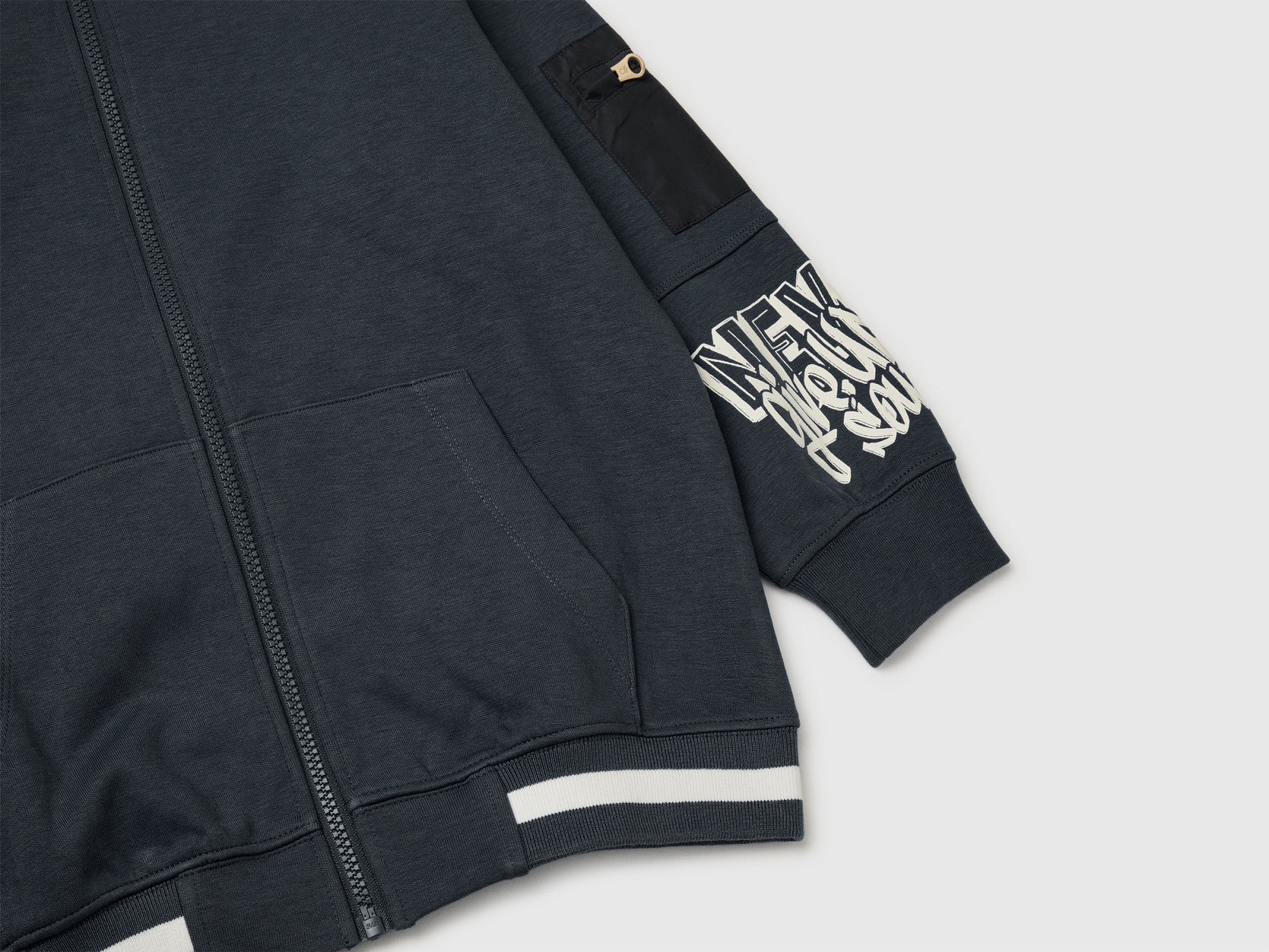 Толстовка BENETTON