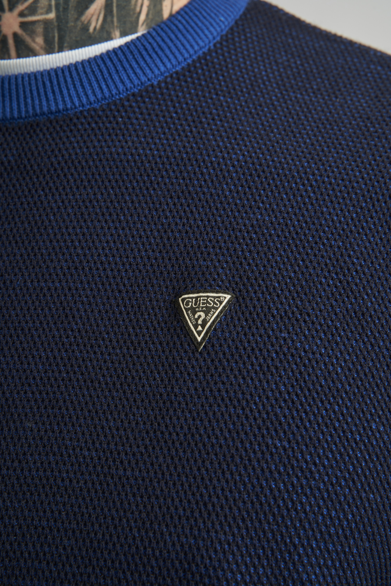 Джемпер GUESS