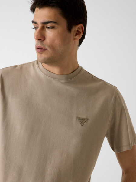 Футболка GUESS