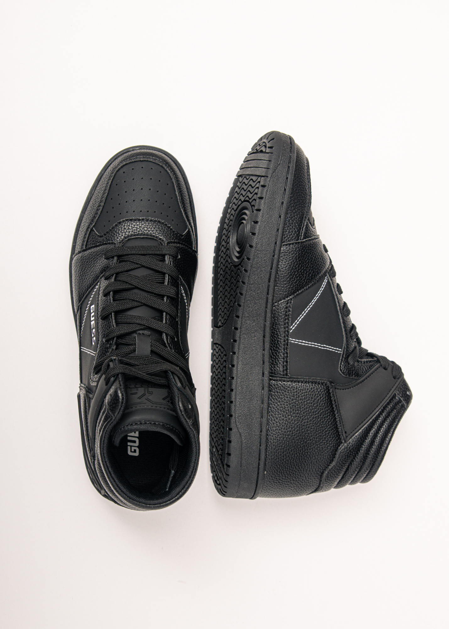 Кроссовки GUESS