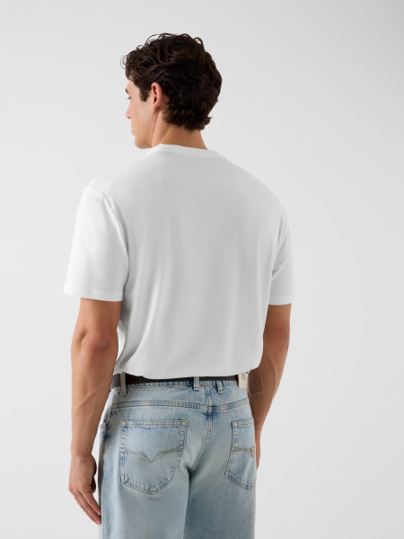 Футболка GUESS