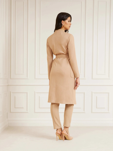 Пальто и плащи GUESS