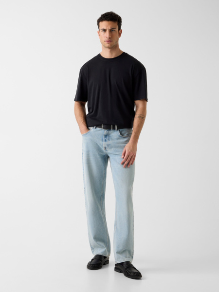 Футболка GUESS