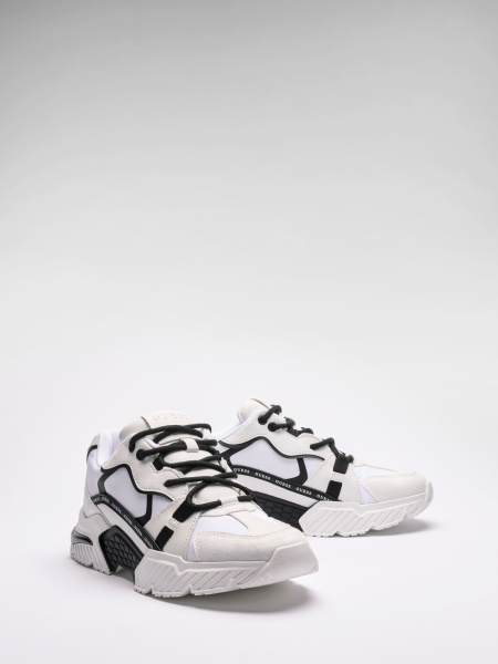 Кроссовки GUESS