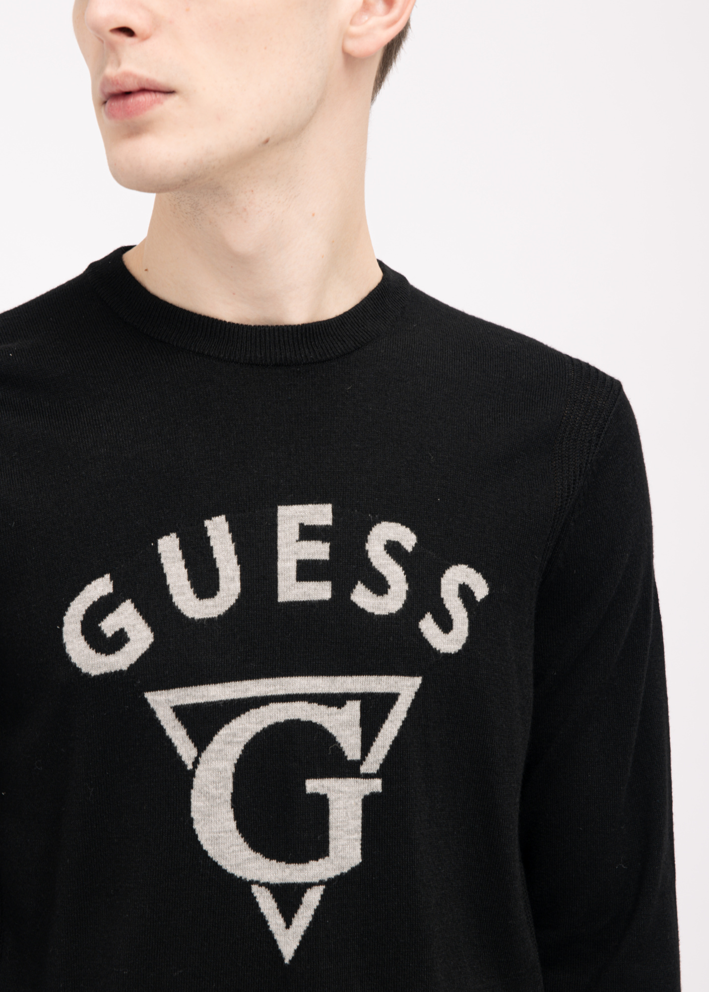 Джемпер GUESS