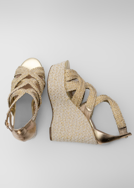 Босоножки GUESS